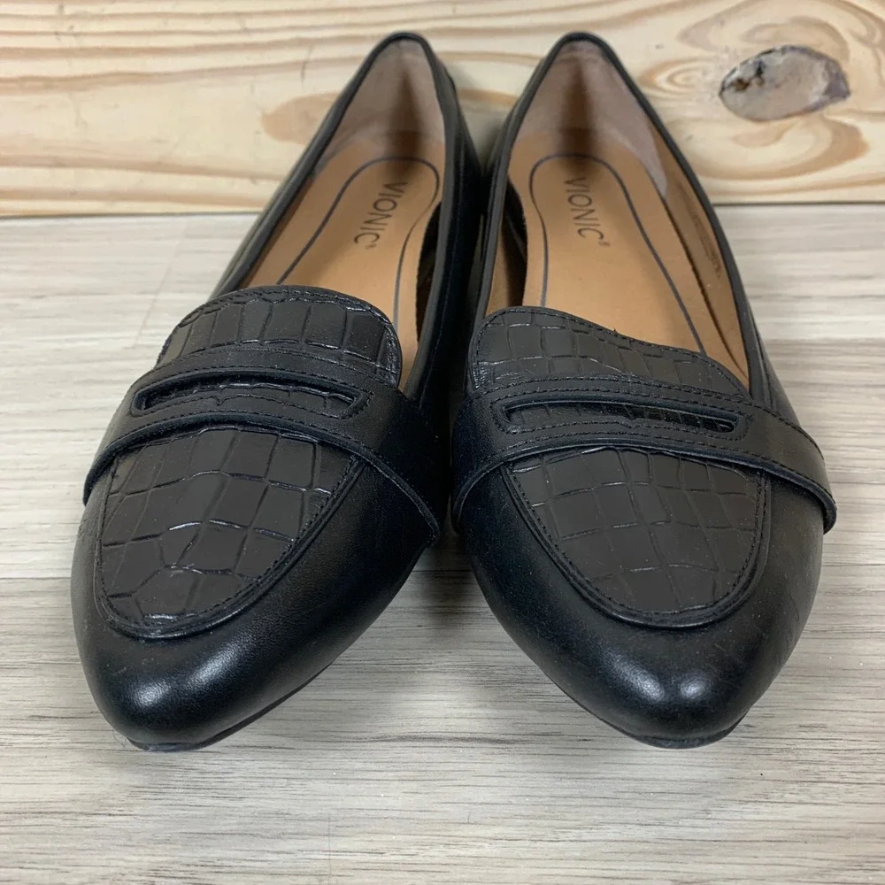 Vionic Savannah Flats Women 7.5‎ Black Pointed Toe Croc Embossed Leather Loafers